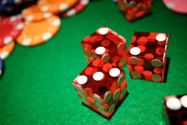 ivibet Live Tables aur Slots Ek Jagh Par